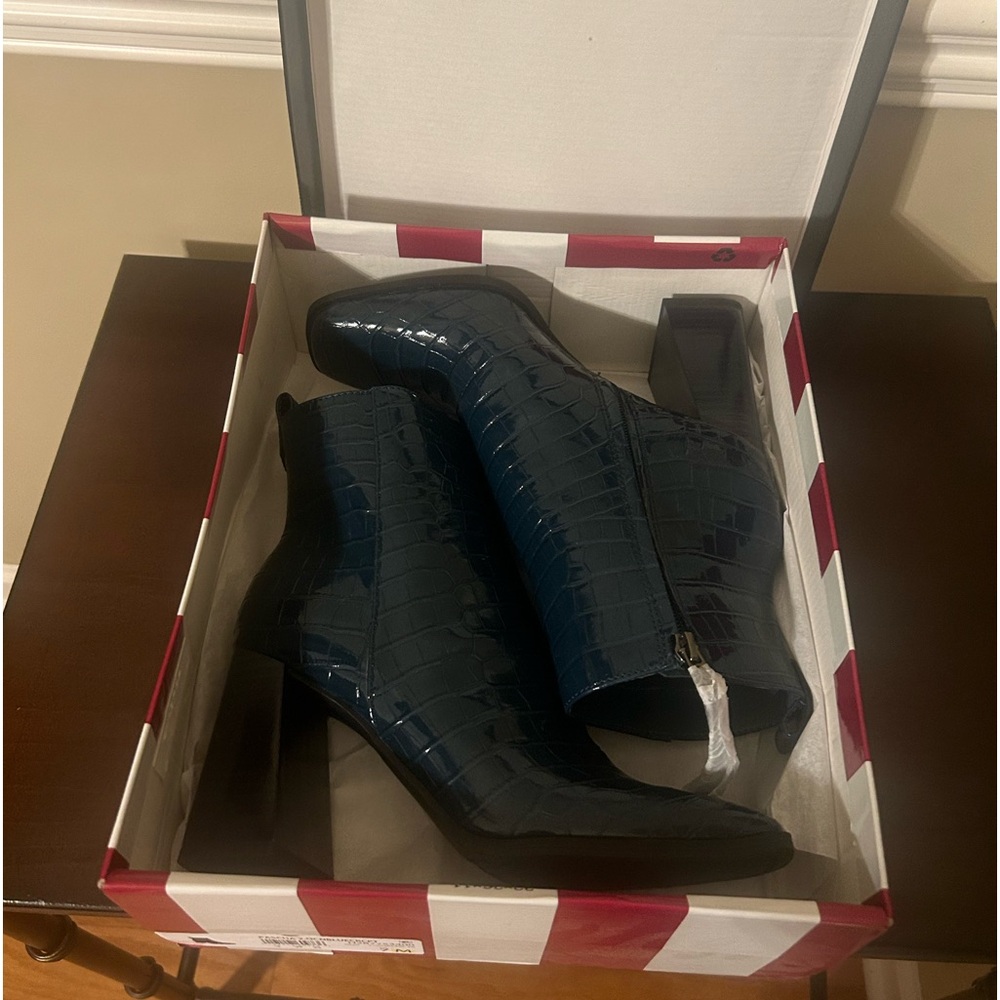 Brand new in the box Circus by Sam Edelman dark blue bootie size 7